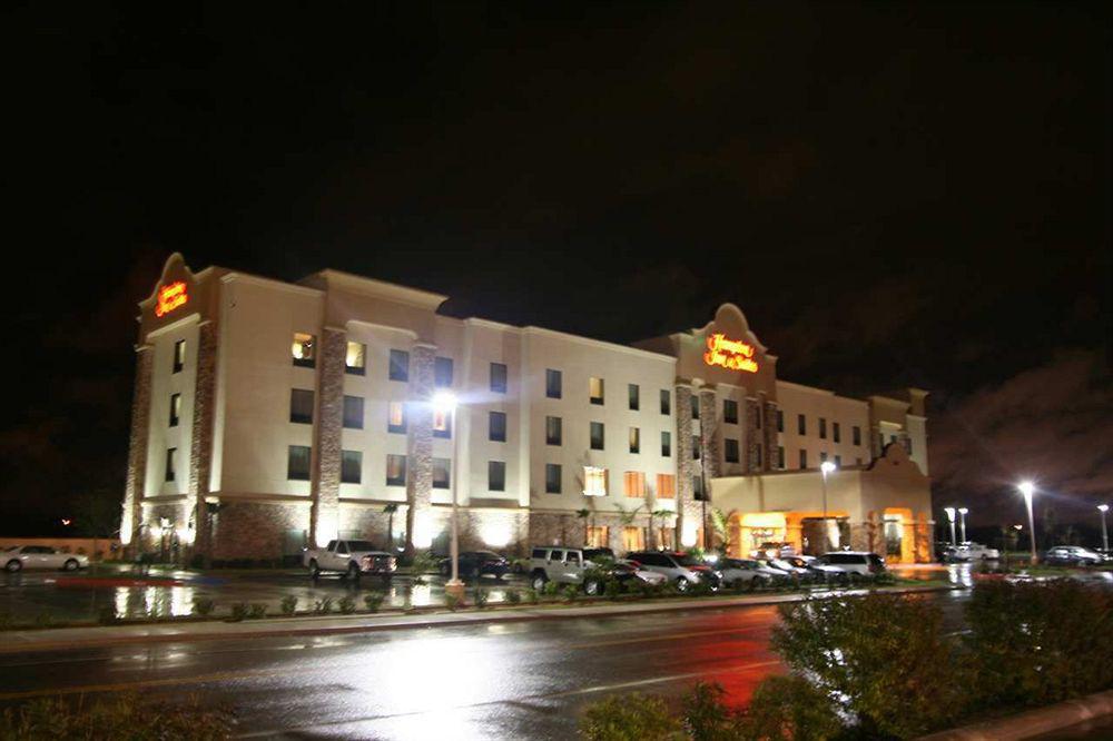 Hampton Inn & Suites Mission Exterior foto