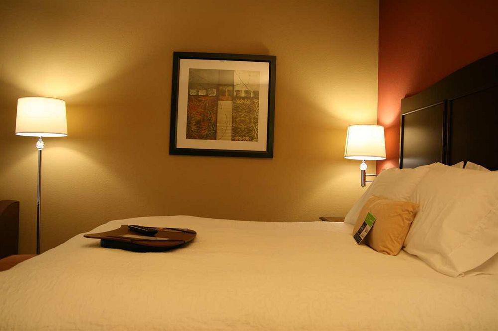 Hampton Inn & Suites Mission Zimmer foto